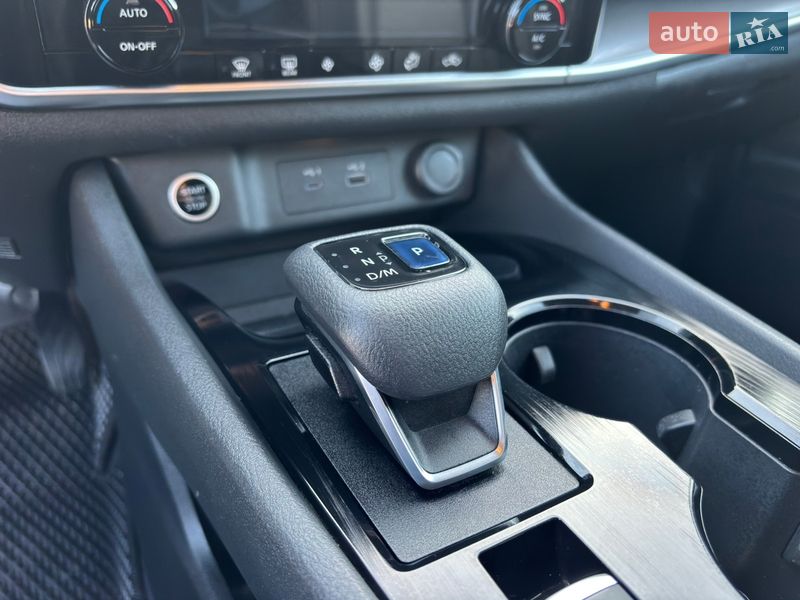 Позашляховик / Кросовер Nissan Rogue 2021 в Полтаві