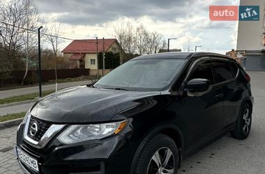 Внедорожник / Кроссовер Nissan Rogue 2016 в Виннице