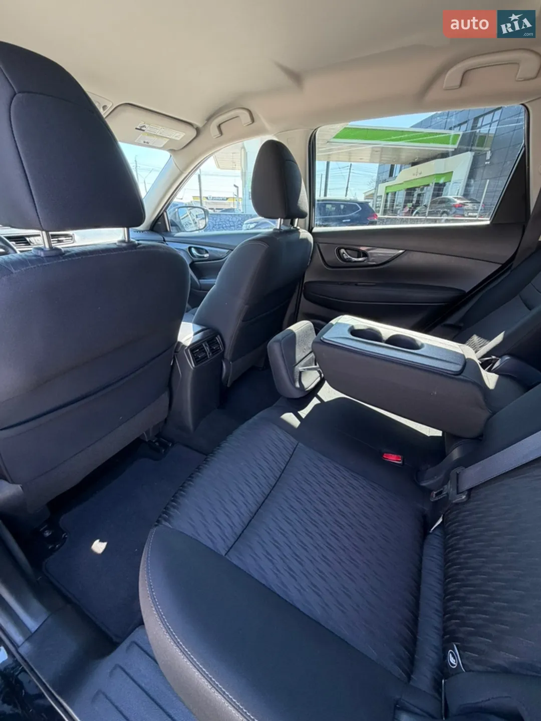 2018 Nissan Rogue - мініатюра 28