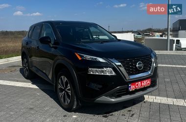 Внедорожник / Кроссовер Nissan Rogue 2023 в Львове