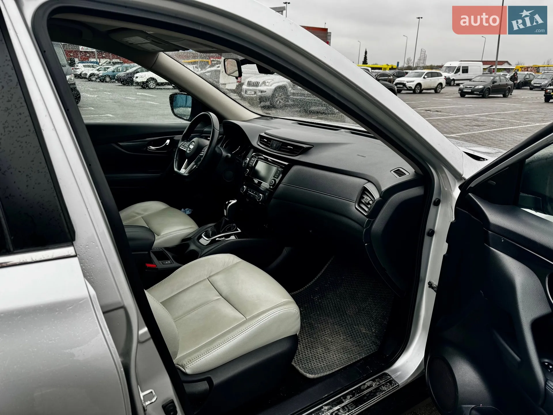2018 Nissan Rogue - мініатюра 10