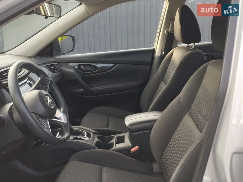 Внедорожник / Кроссовер Nissan Rogue 2020 в Ивано-Франковске