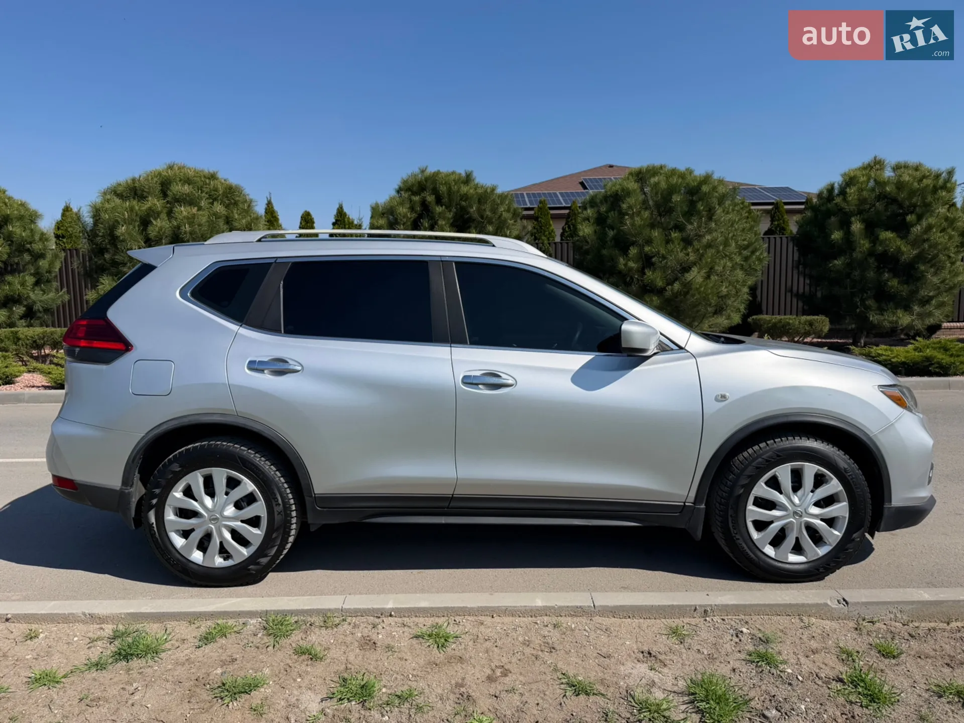 2017 Nissan Rogue - мініатюра 3