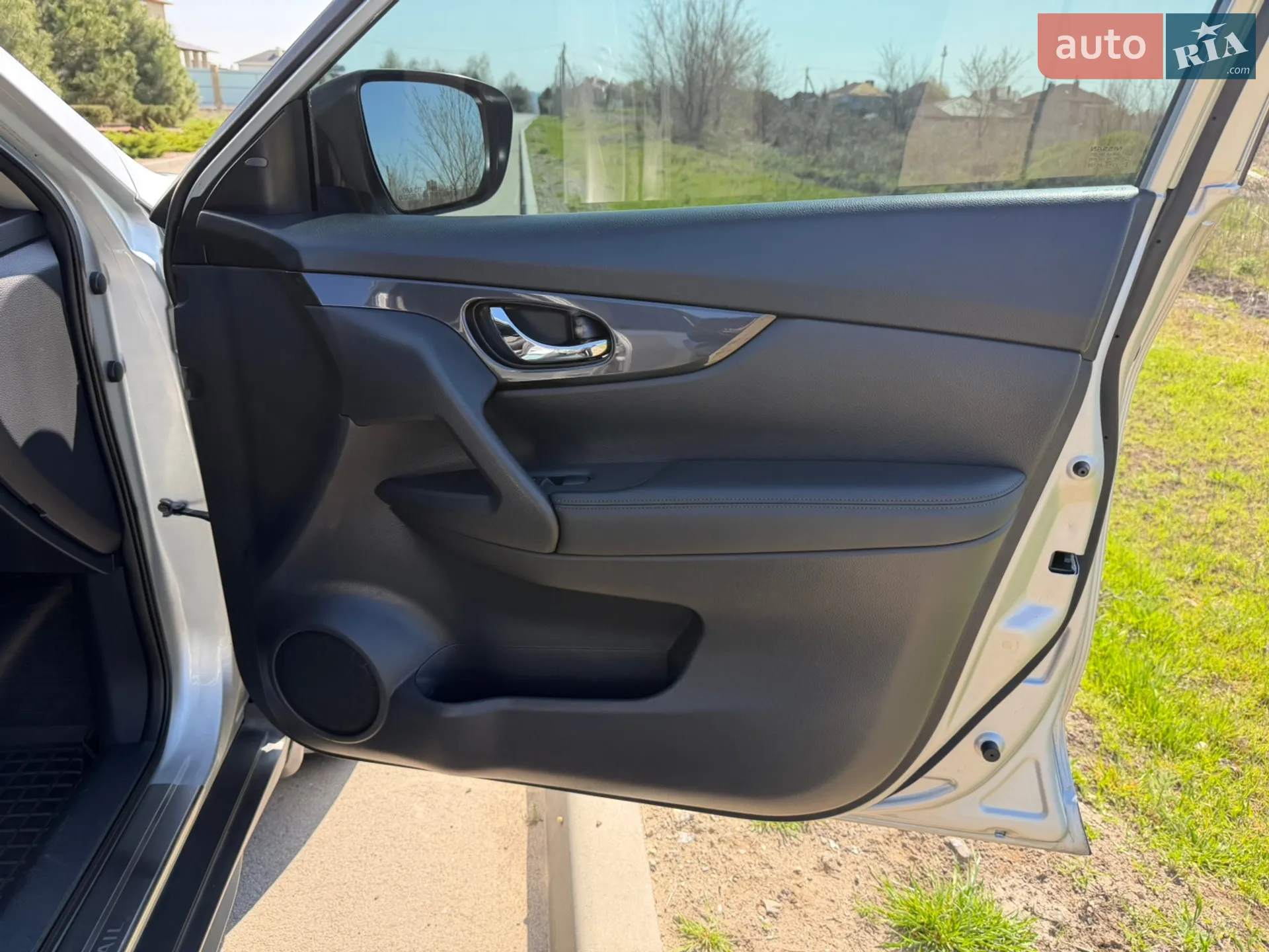 2017 Nissan Rogue - мініатюра 16