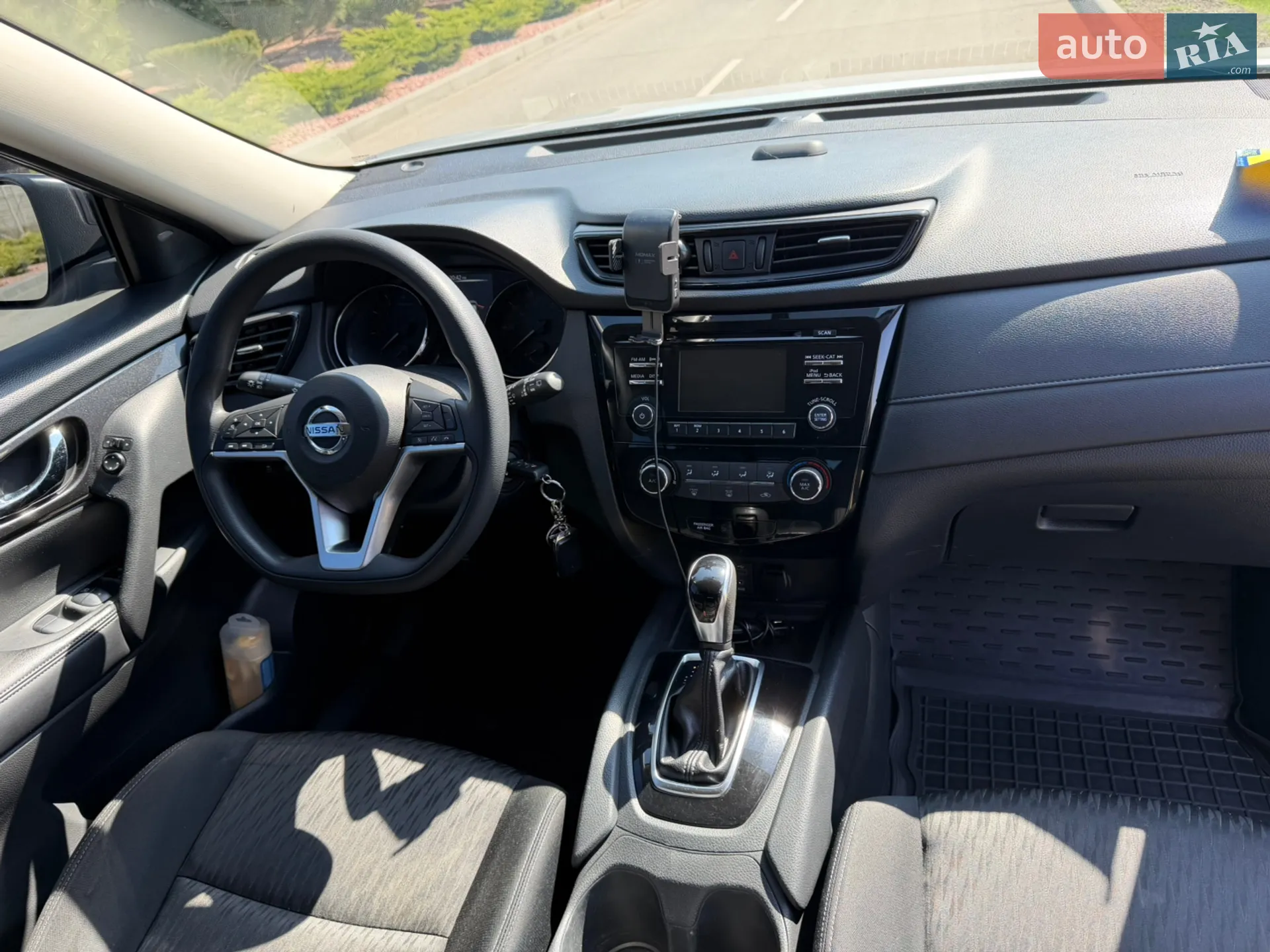 2017 Nissan Rogue - мініатюра 20