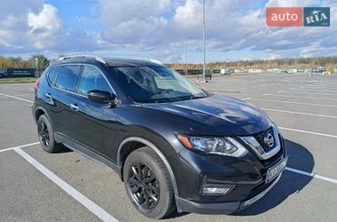 Внедорожник / Кроссовер Nissan Rogue 2016 в Киеве