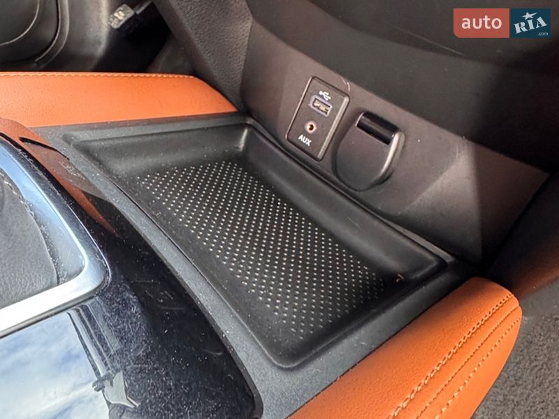 Позашляховик / Кросовер Nissan Rogue 2017 в Івано-Франківську