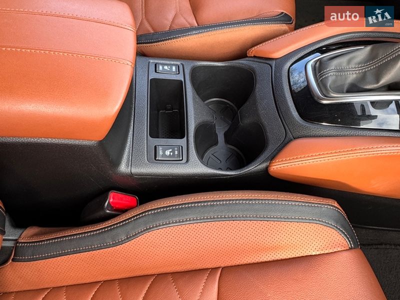 Позашляховик / Кросовер Nissan Rogue 2017 в Івано-Франківську