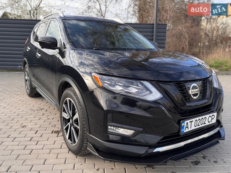 Позашляховик / Кросовер Nissan Rogue 2017 в Івано-Франківську