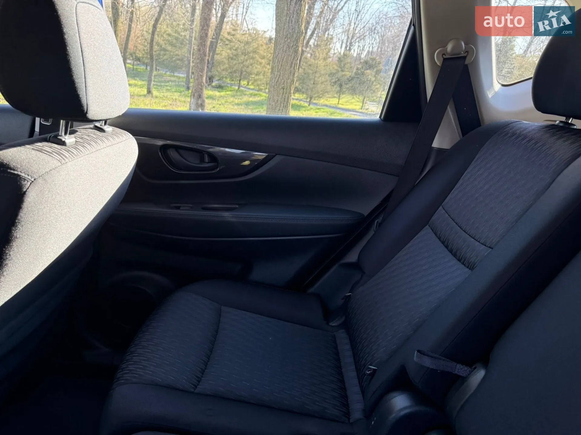 2018 Nissan Rogue - мініатюра 8