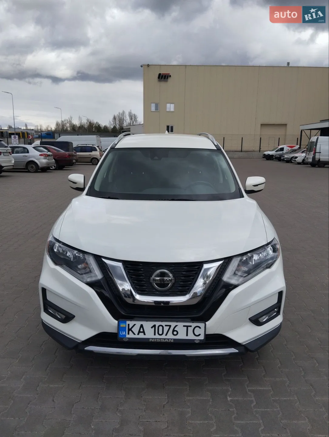 2019 Nissan Rogue - мініатюра 2