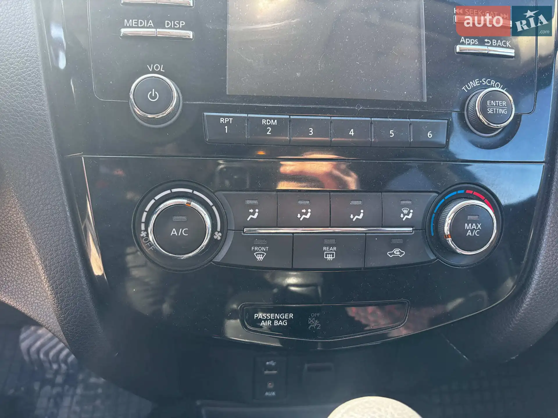 2016 Nissan Rogue - мініатюра 21
