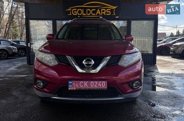 Внедорожник / Кроссовер Nissan Rogue 2016 в Львове