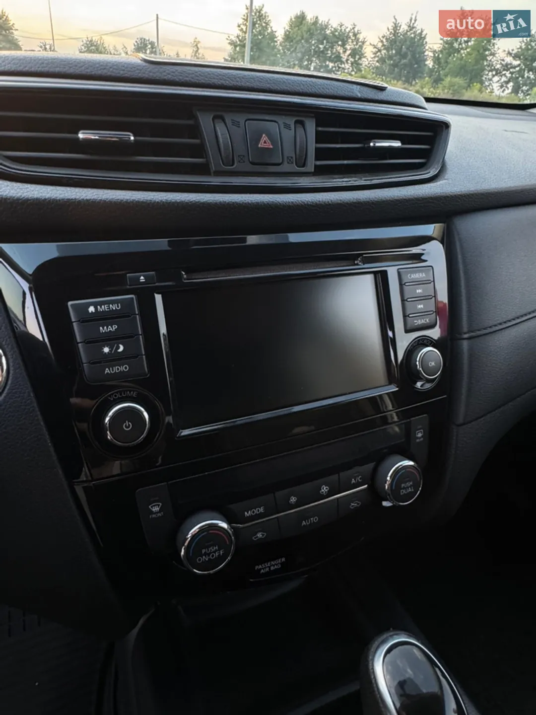 2017 Nissan Rogue - мініатюра 11
