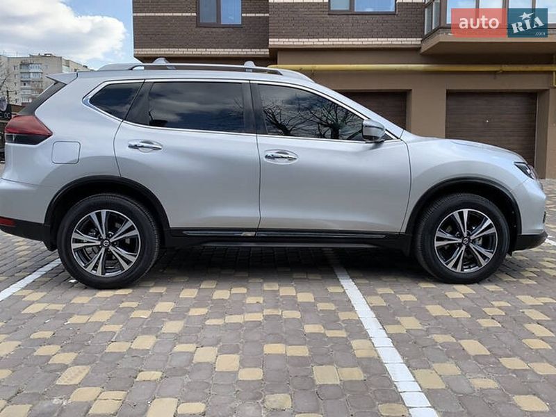Позашляховик / Кросовер Nissan Rogue 2018 в Києві
