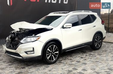 Внедорожник / Кроссовер Nissan Rogue 2018 в Львове