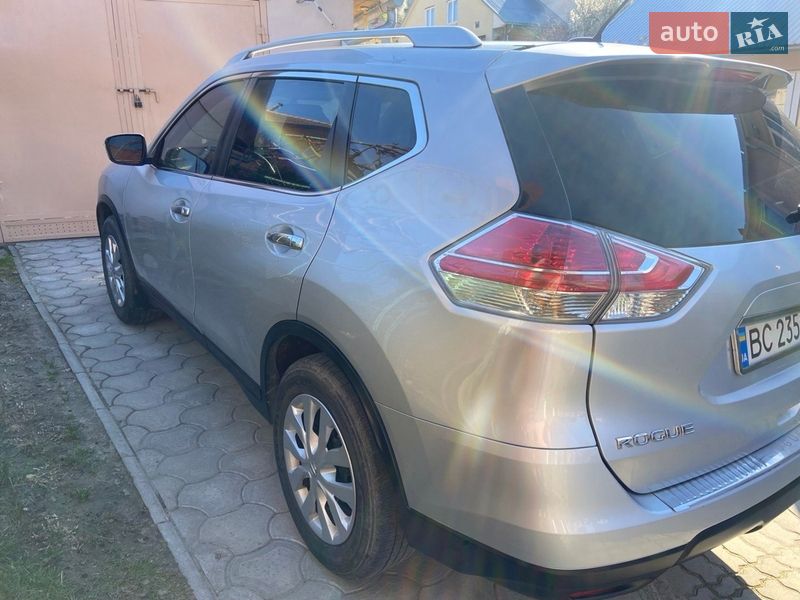 Позашляховик / Кросовер Nissan Rogue 2016 в Миколаєві