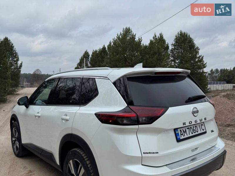 Позашляховик / Кросовер Nissan Rogue 2025 в Коростишеві