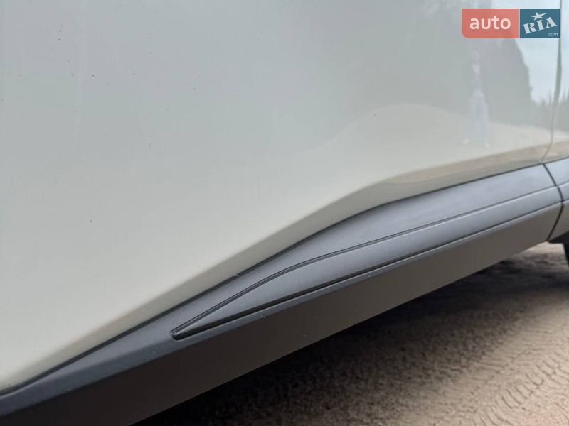 Позашляховик / Кросовер Nissan Rogue 2025 в Коростишеві