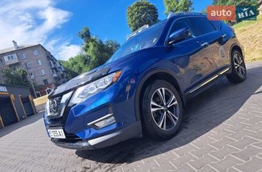 Внедорожник / Кроссовер Nissan Rogue 2017 в Каменском