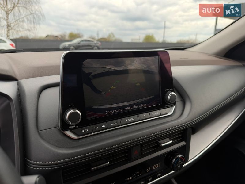 Позашляховик / Кросовер Nissan Rogue 2023 в Калуші