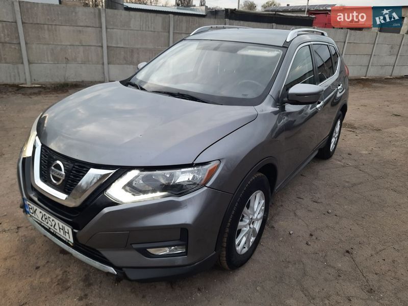 Позашляховик / Кросовер Nissan Rogue 2018 в Рівному