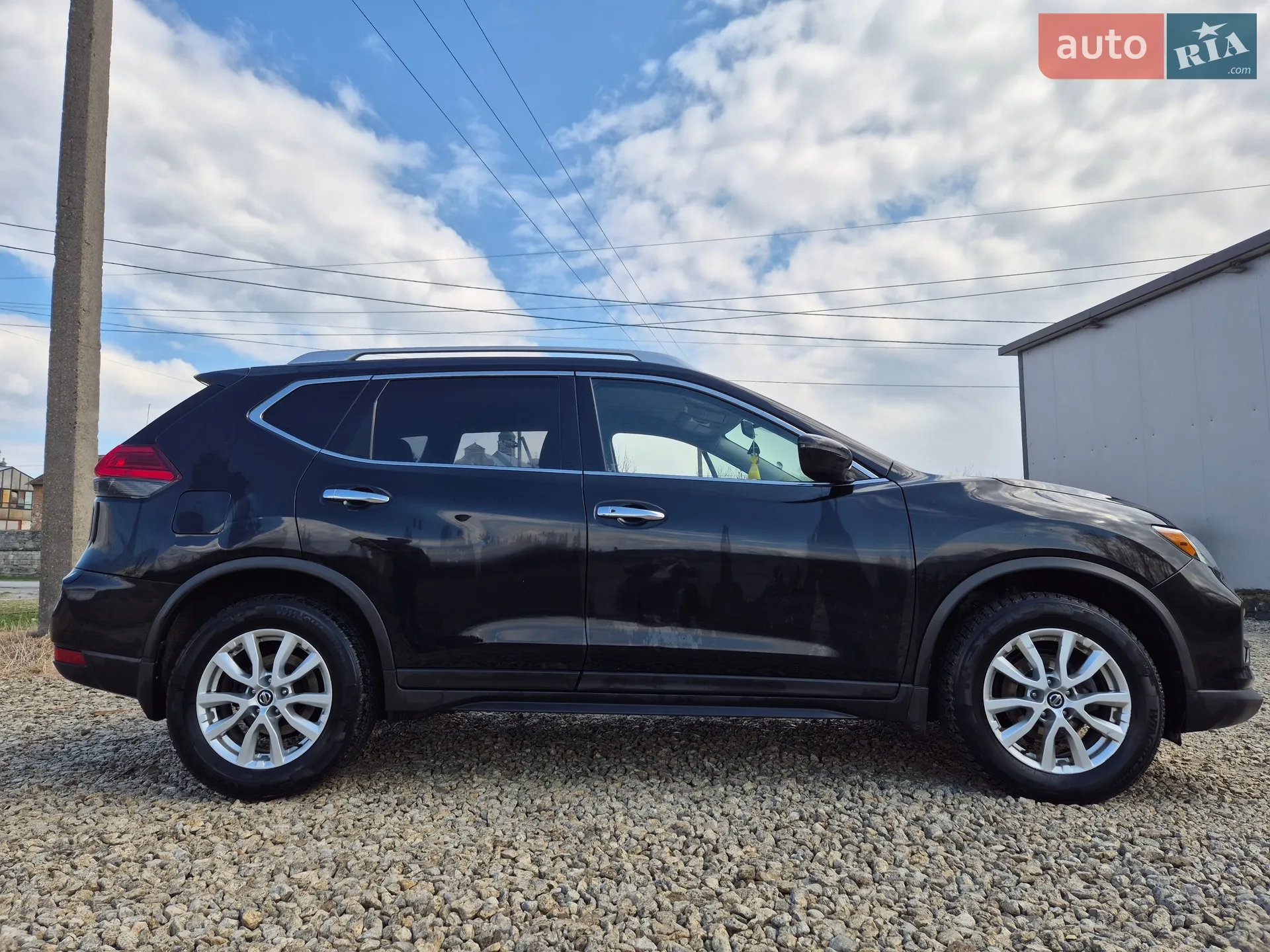 2017 Nissan Rogue - мініатюра 3