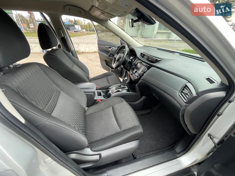 Внедорожник / Кроссовер Nissan Rogue 2019 в Львове