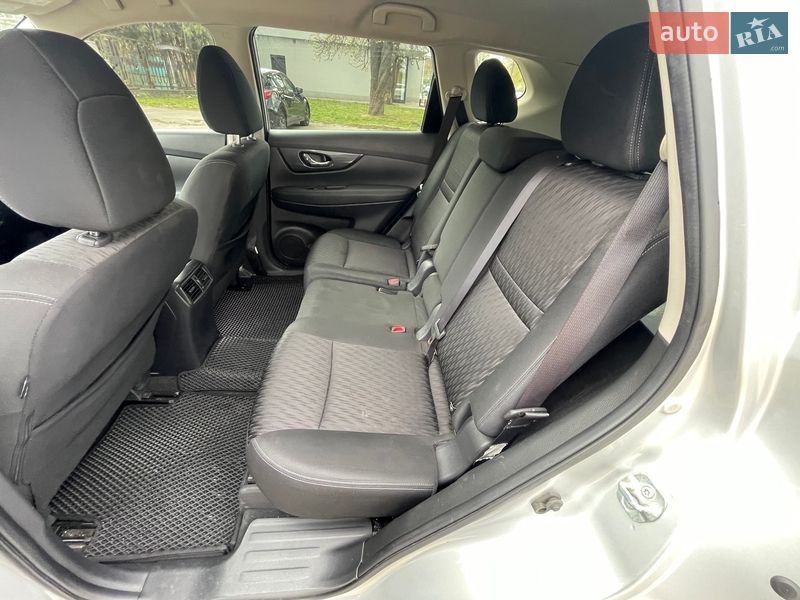 Внедорожник / Кроссовер Nissan Rogue 2019 в Львове