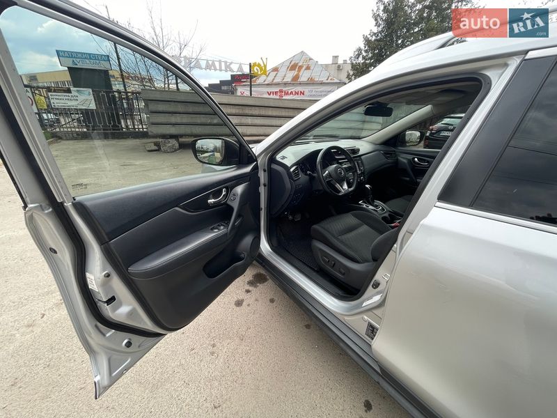 Внедорожник / Кроссовер Nissan Rogue 2019 в Львове