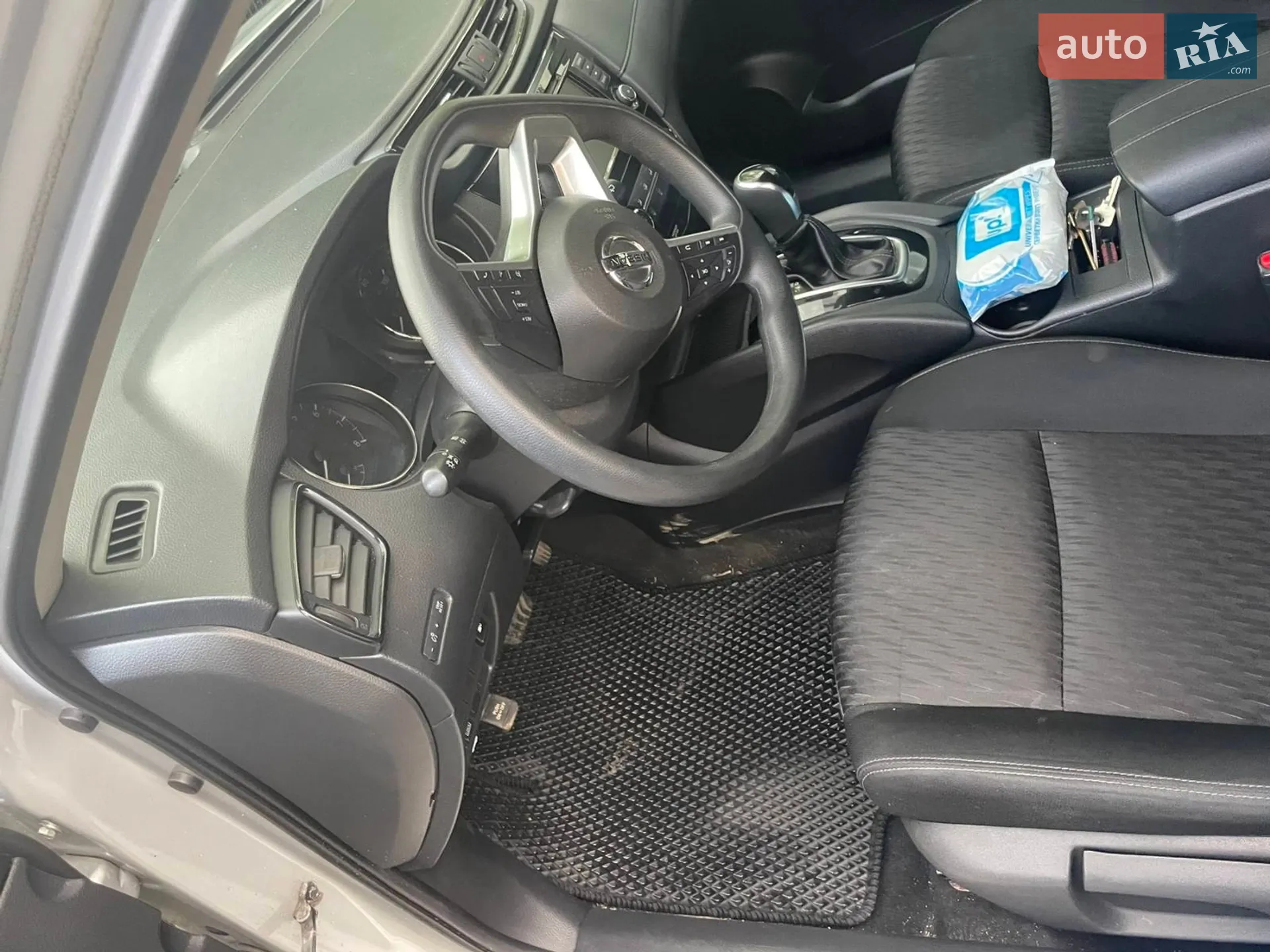 2017 Nissan Rogue - мініатюра 5