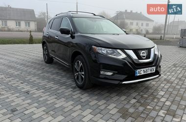 Позашляховик / Кросовер Nissan Rogue 2017 в Дерно