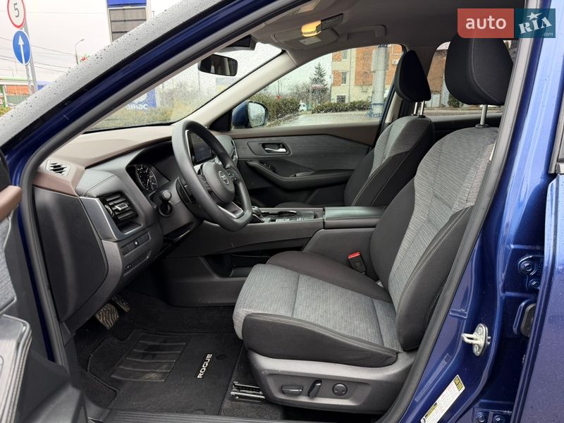 Позашляховик / Кросовер Nissan Rogue 2021 в Сумах