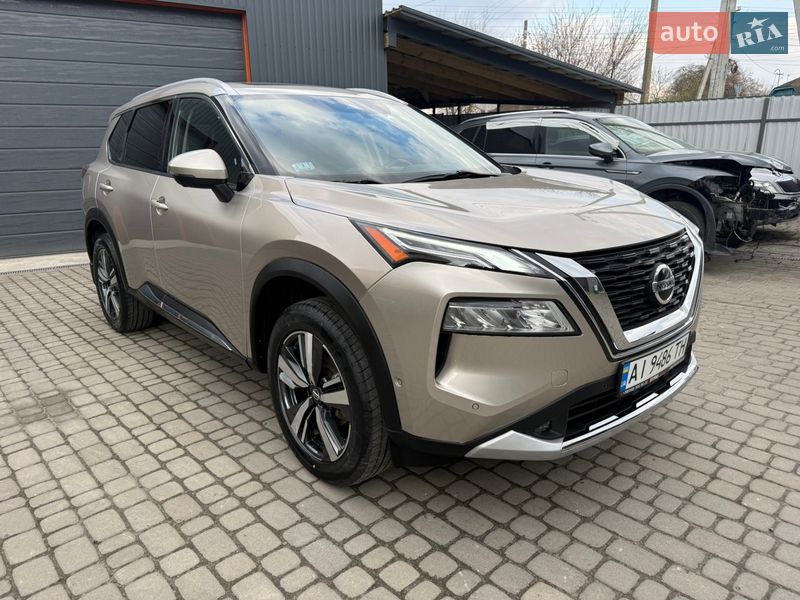 Внедорожник / Кроссовер Nissan Rogue 2021 в Киеве