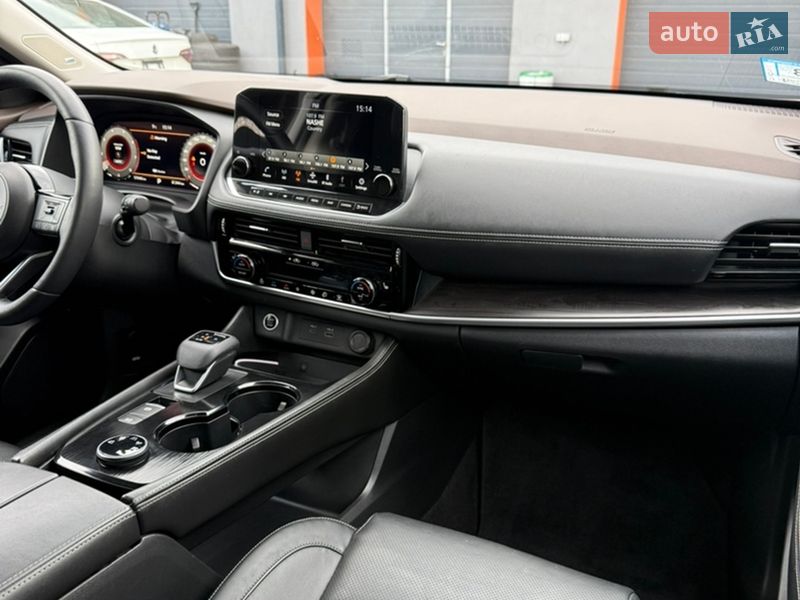 Внедорожник / Кроссовер Nissan Rogue 2021 в Киеве