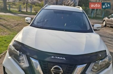 Внедорожник / Кроссовер Nissan Rogue 2017 в Киеве