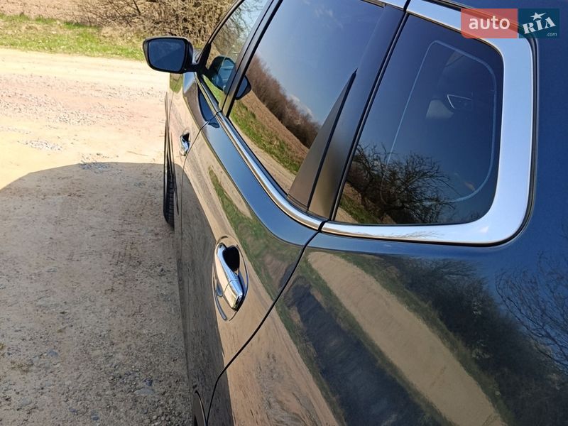 Внедорожник / Кроссовер Nissan Rogue 2014 в Трускавце