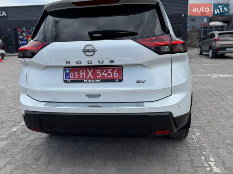 Внедорожник / Кроссовер Nissan Rogue 2024 в Кривом Роге