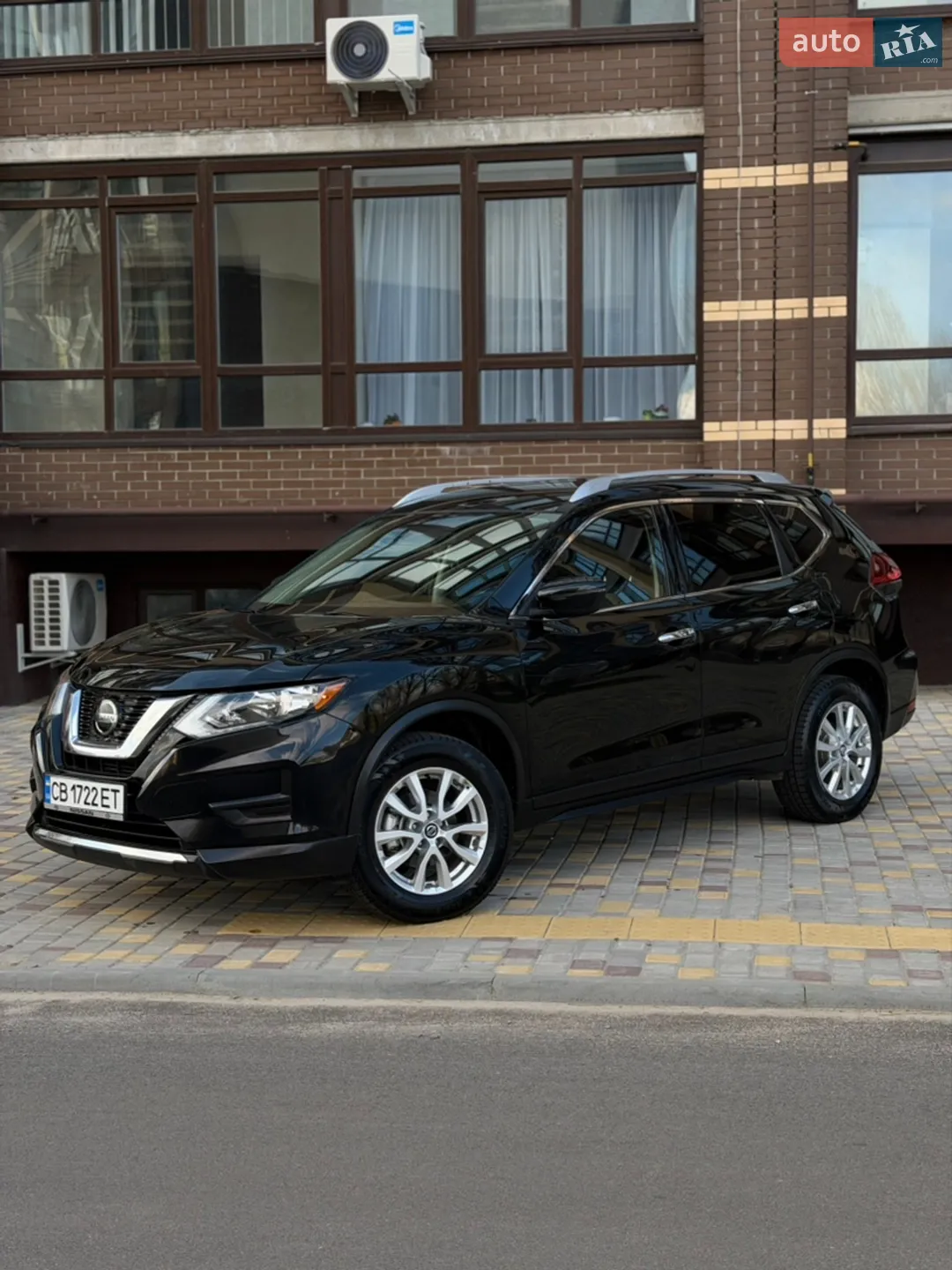 2019 Nissan Rogue - мініатюра 3