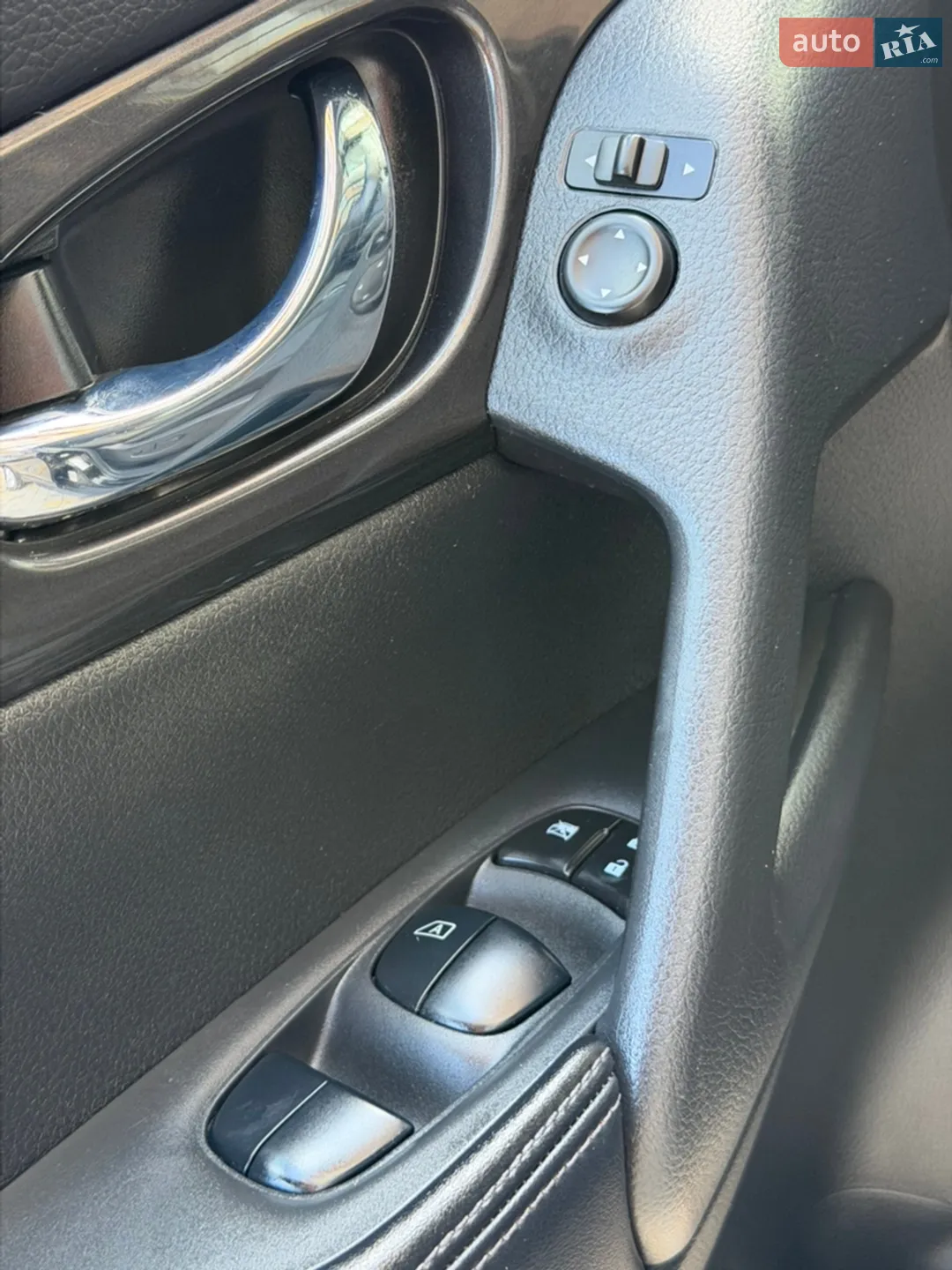 2019 Nissan Rogue - мініатюра 30