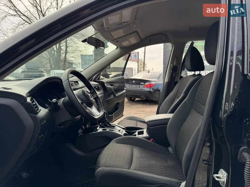 Позашляховик / Кросовер Nissan Rogue 2018 в Харкові