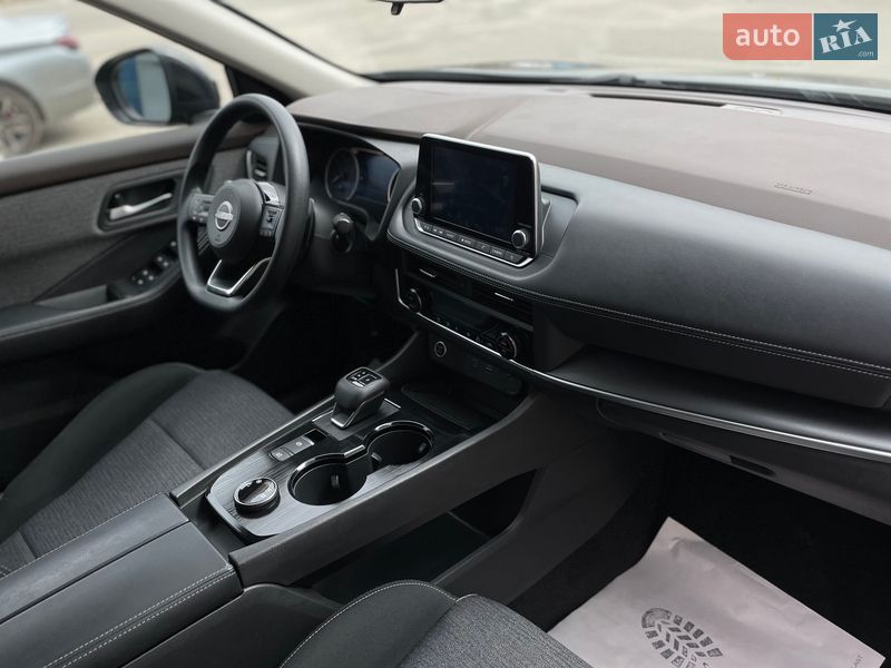 Внедорожник / Кроссовер Nissan Rogue 2023 в Сумах