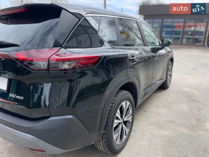 Внедорожник / Кроссовер Nissan Rogue 2023 в Сумах