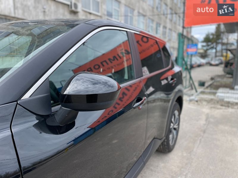 Внедорожник / Кроссовер Nissan Rogue 2023 в Сумах