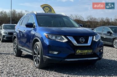 Внедорожник / Кроссовер Nissan Rogue 2018 в Львове