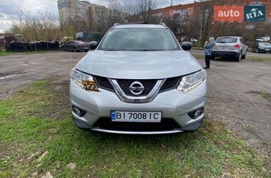 Внедорожник / Кроссовер Nissan Rogue 2015 в Полтаве