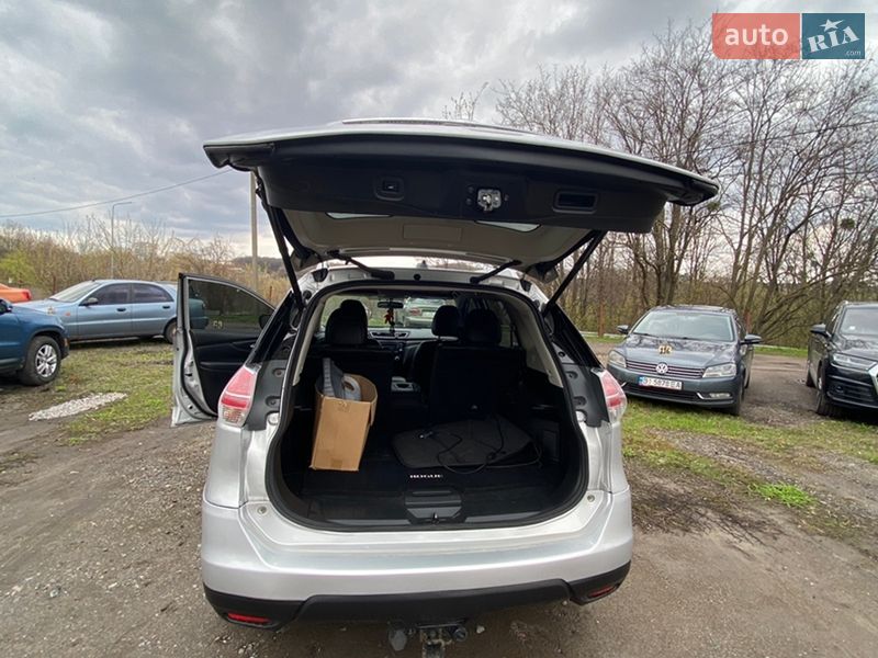 Внедорожник / Кроссовер Nissan Rogue 2015 в Полтаве
