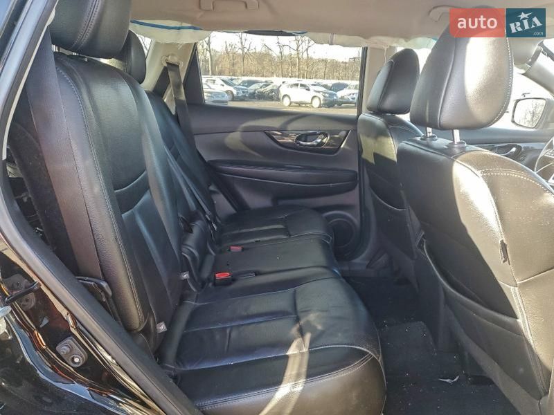 Внедорожник / Кроссовер Nissan Rogue 2019 в Львове