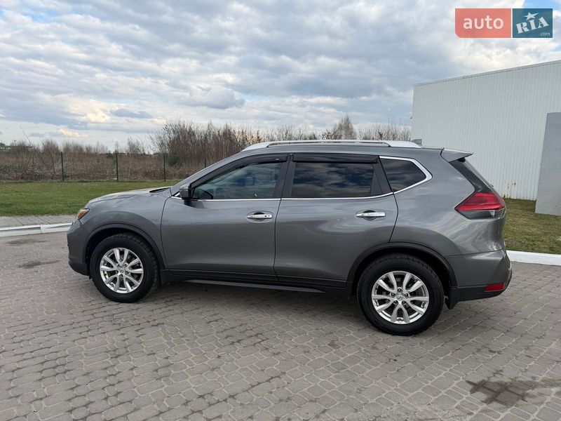 Позашляховик / Кросовер Nissan Rogue 2016 в Рівному