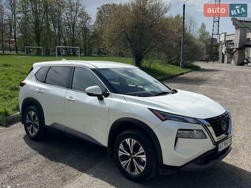 Внедорожник / Кроссовер Nissan Rogue 2021 в Ивано-Франковске